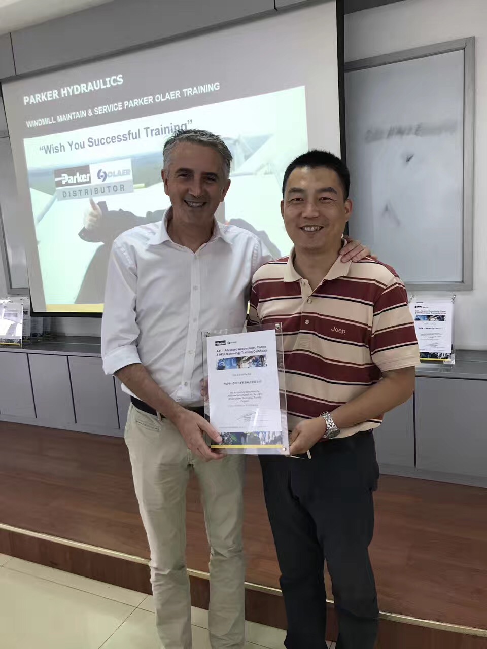 Parker液壓培訓(xùn)順利通過，畜能器；冷卻器；維修；購買可以聯(lián)絡(luò)我們