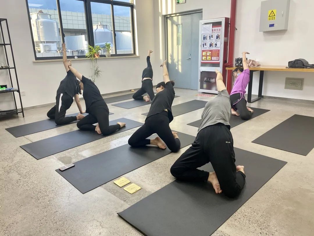 夏日炎炎， 中泰“瑜”你攜手同行